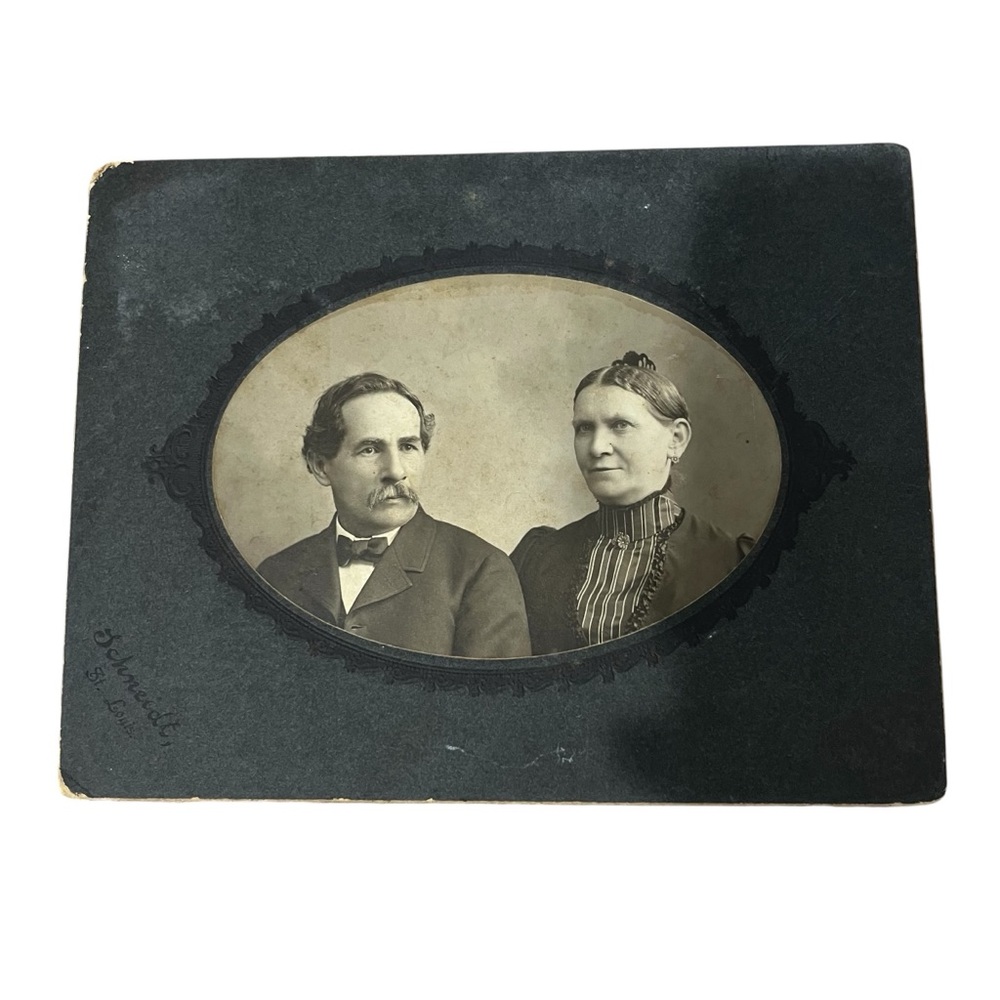 Antique Photo COUPLE Mr and Mrs Cabinet Card 7.5” X 6”